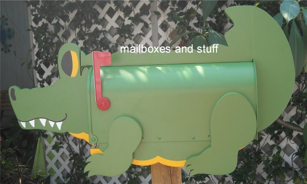 alligator mailbox