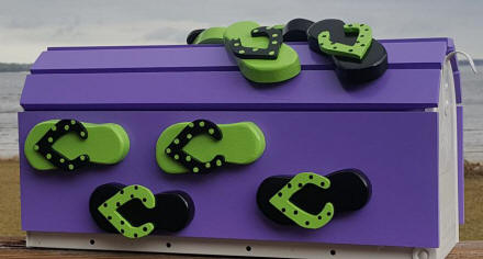 purple and polka dot flip flop mailbox